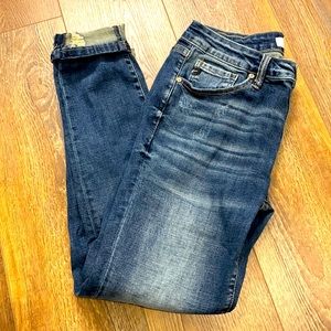 KanCan jeans size 30 like new distressed